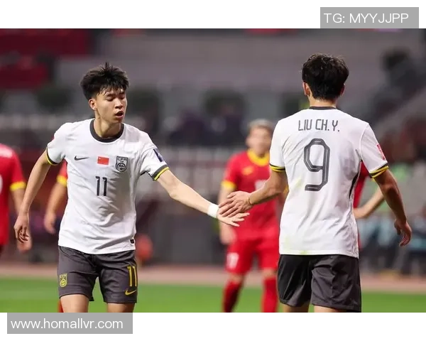 中国足球明星的崛起与挑战：他们如何影响国家足球的未来发展